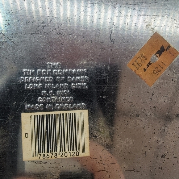 VINTAGE Daher English tin in a old European blue and white motif - Picture 6 of 11